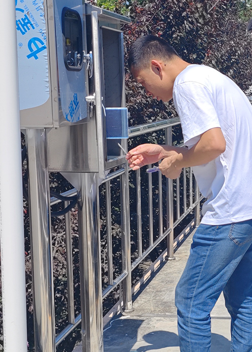 我司專(zhuān)業(yè)技術(shù)人員為某水處理廠(chǎng)專(zhuān)業(yè)指導(dǎo)